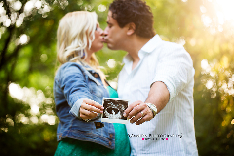 Maternity Photography: Sunlight shining on the soon-to-be parents