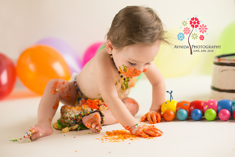 cake smash photography - why is the cake on the floor