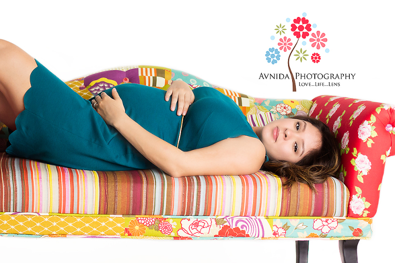 mom on the couch maternity photographer bridgewater nj by www.avnidaphotography.com