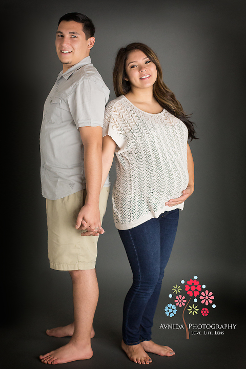 the beautiful couple with their maternity photographer mendham nj  by www.avnidaphotography.com