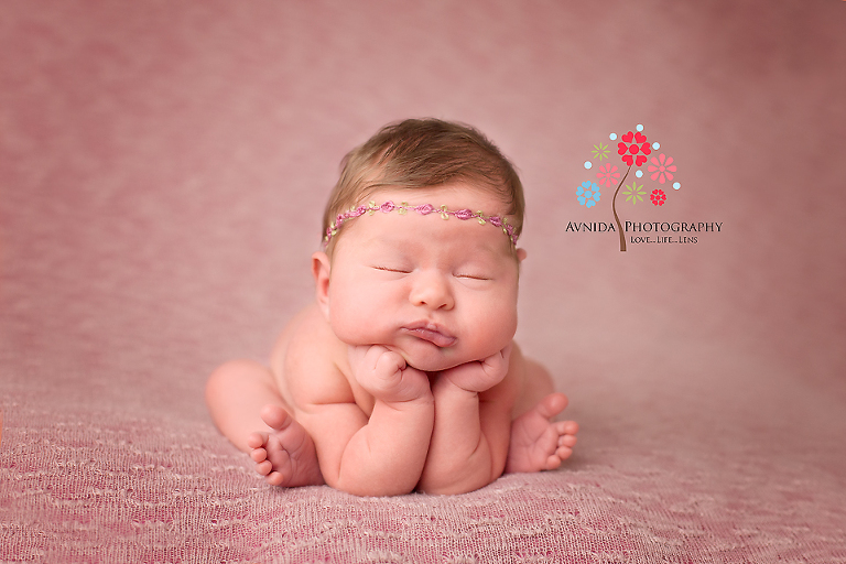 newborn photography nj by www.avnidaphotography.com