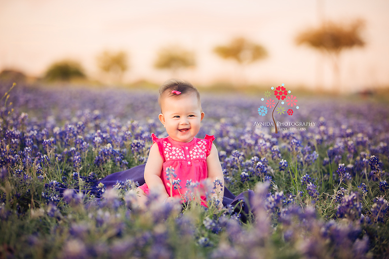 baby photography basking ridge nj madison sitting down by www.avnidaphotography.com