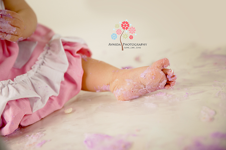 cake smash photography bridgewater nj coco's foot covered in cake
