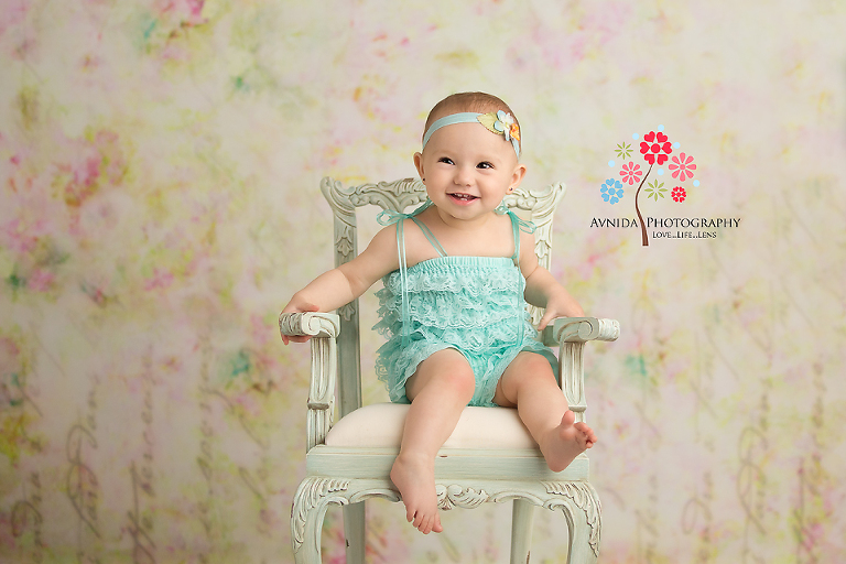 Cherry Hill Cake Smash Photography Moorestown New Jersey Smiling on The Chair