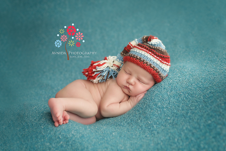 in a beautiful hat at the Basking Ridge NJ Newborn Photographer