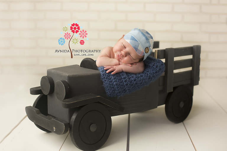 in the truck at the Basking Ridge NJ Newborn Photographer