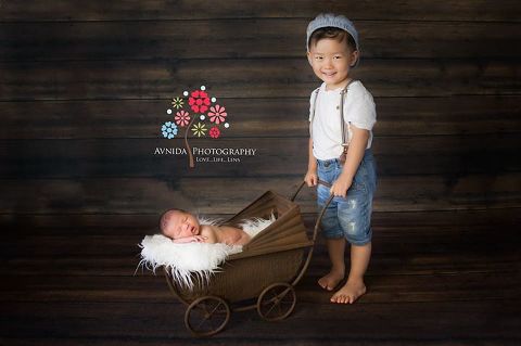 New Jersey Newborn Photographer-Cart with Brother