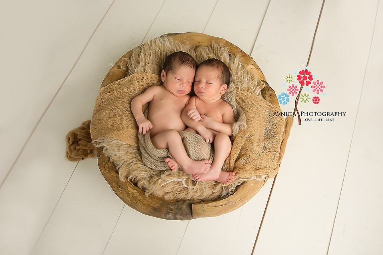 Wayne NJ newborn photographer - in the basket