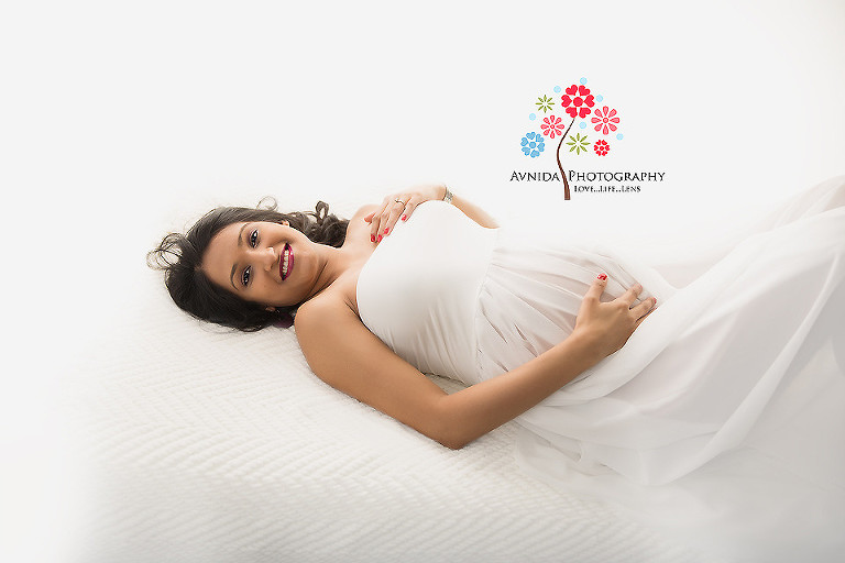 Maternity Photography New Vernon NJ - This is why I love white on a mom-to-be