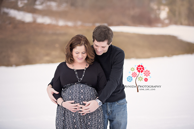 Pregnancy Photo Shoot NJ - The snow only helps accentuate her beauty