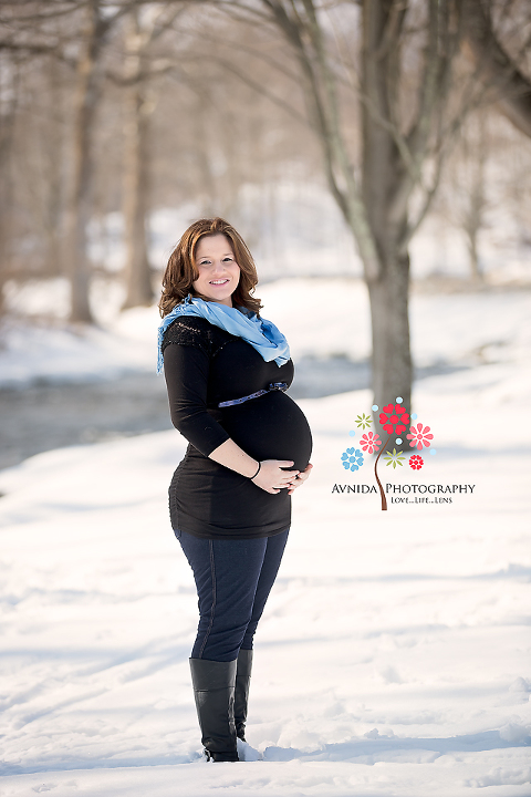 Pregnant Pictures - What a beautiful natural and elegant photographer