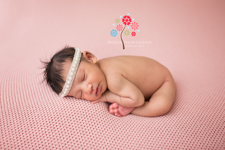 Newborn Photography Central NJ: The perfect combination of a beautiful girl and lovely headband.