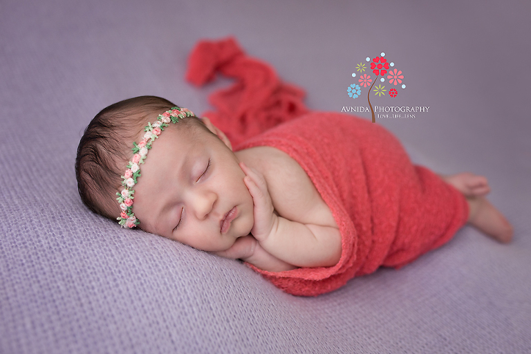 Beautiful color contrast in this newborn baby photograph