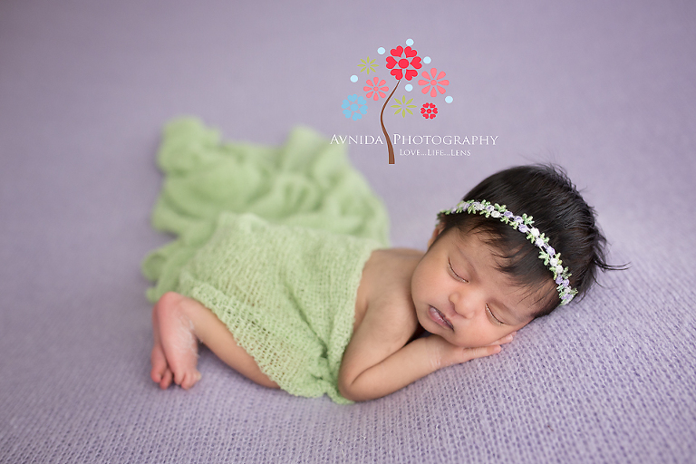 What beautiful combination of colors for newborn baby girl photography session