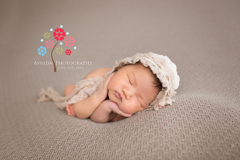 Photography Newborn - Those cute cheeks are here again