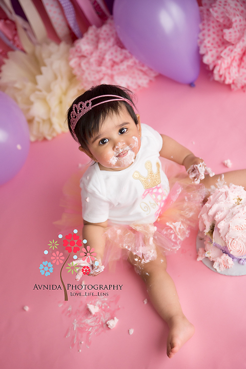 I can't take my eyes off this First Birthday Cake