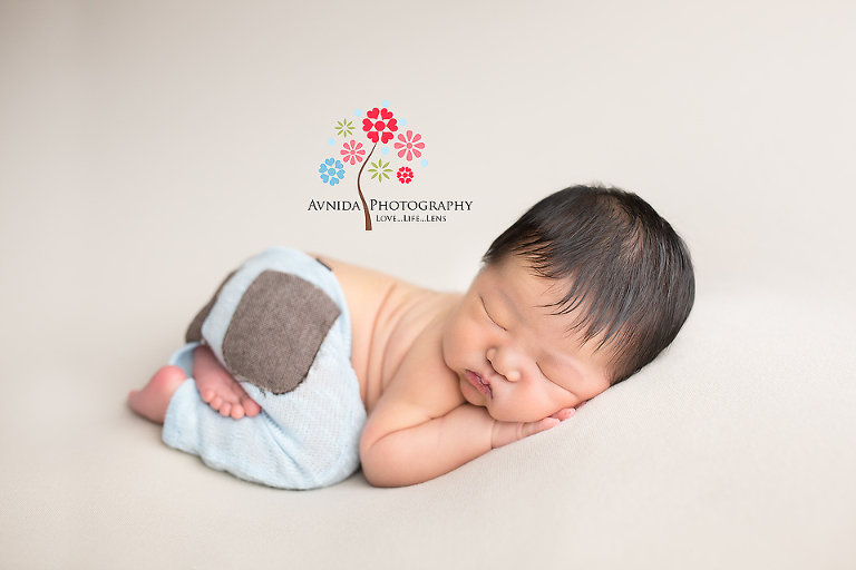 Newborn photos by Avnida Photography