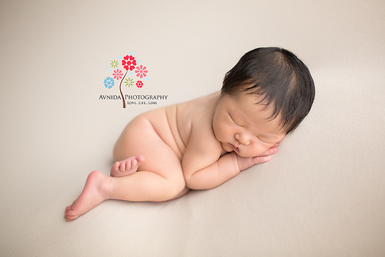 So cute and so sweet newborn photos by Avnida Photography.