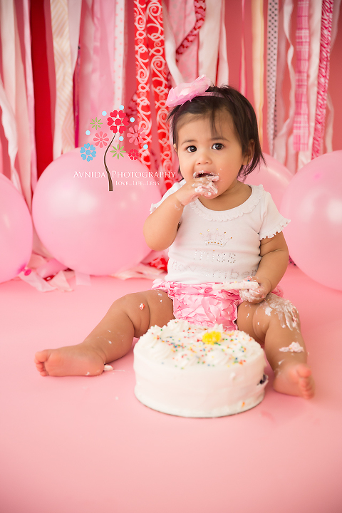 Cake Smash Photos NJ by Avnida Photography