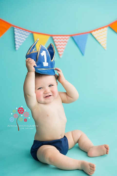 Cake Smash Photographer Secaucus NJ - And wins the trophy for the being the number 1 cake smasher in the world