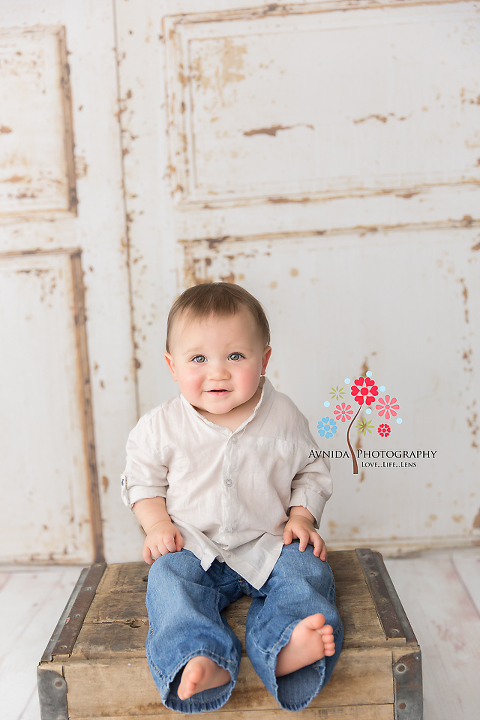 Cake Smash Photographer Secaucus NJ - Cute little baby hands and feet just kill me - I get baby fever just looking at those little feet peeking from the jeans
