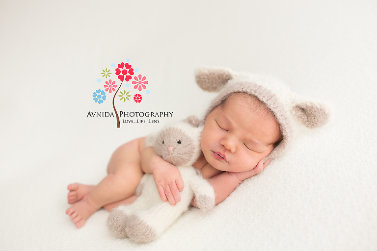 Newborn Photographer Ridgewood NJ - A baby and white color, the best combination