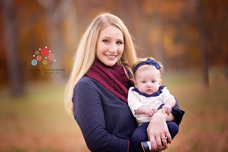 family photography Bloomfield NJ - Don't you just love those cute little baby hands - my heart just goes awwww every time i see this photo