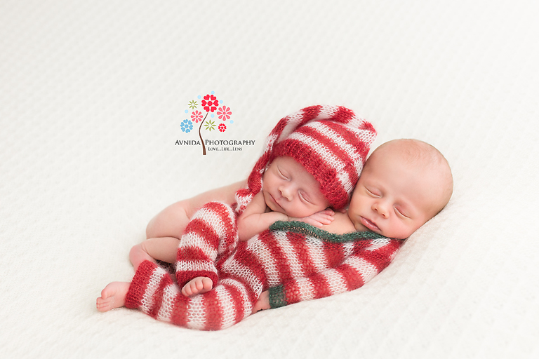 photography ideas for twins - Santa's Elves taking a break