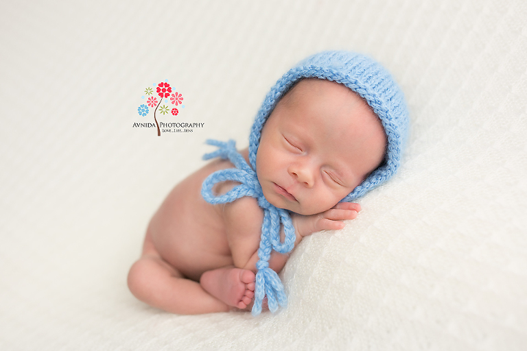 twin newborn photography - Can it get any cuter