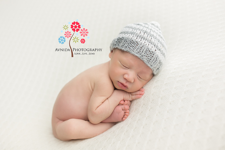 Newborn Photographer Morris County NJ - Neutral are so underrated in their capacity to bring out the innocence and beauty of a newborn child. But I, for one, love them.