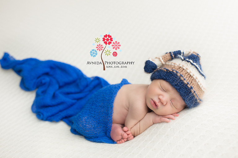 Newborn Photographer Morris County NJ - Or the beauty of contrasting a striking color like this shade of blue with a white-ish blanket. But this only works with the right amount and direction of lighting #whytrainingmatters