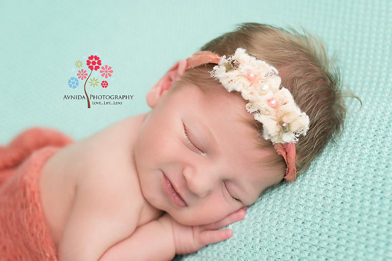 Newborn Photographer Chatham Township NJ - This is why I love newborn photography. Look at those cute fingers.