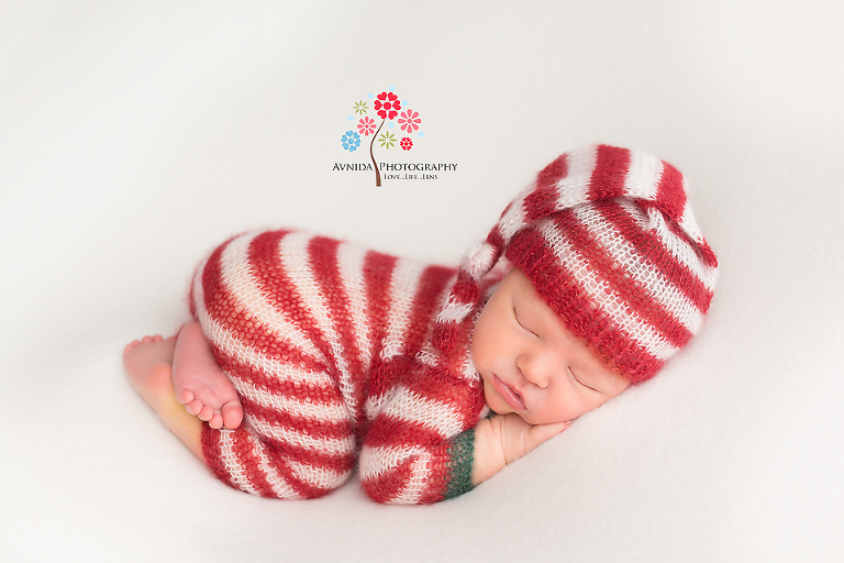 Newborn Photographer Randolph NJ - Candy cane outfit or a little elf - how to get the best newborn photography NJ shots - by Avnida Photography