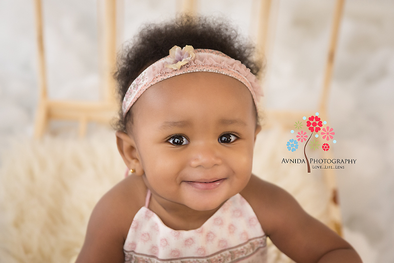 Cake Smash Photography Edison NJ - Tell me you aren't floored looking at those expression and the twinkle she has in her eyes - I just loved photographing her