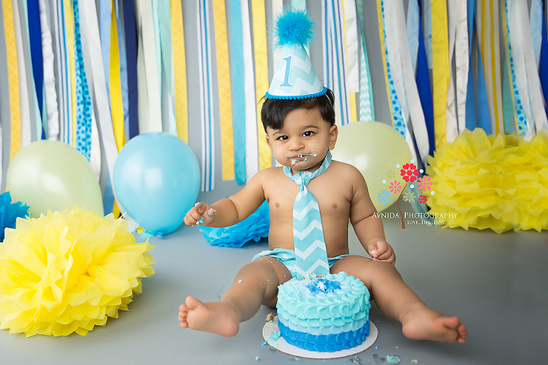 Cake Smash Photography Avalon NJ - Now listen to me here - You better make sure that when someone looks at my baby photos they better like them- Best Cake Smash Photography by Avnida