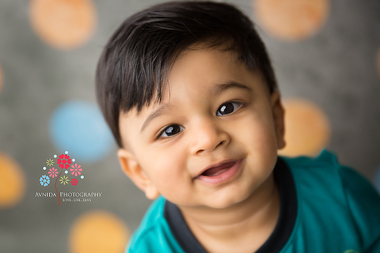 Cake Smash Photography Avalon NJ - With a face like that you just cannot stop photographing this kid - Best Cake Smash Photography by Avnida