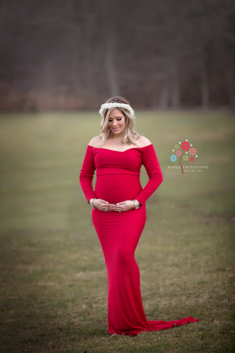 Maternity Photography Bergen County NJ - I got three words about this maternity photograph - Beautiful, Beautiful and Beautiful