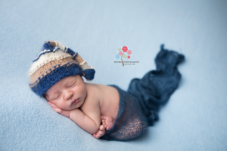 Newborn Photography Englewood NJ - Or you can combine blue with a darker shade of blue to produce other awesome styles