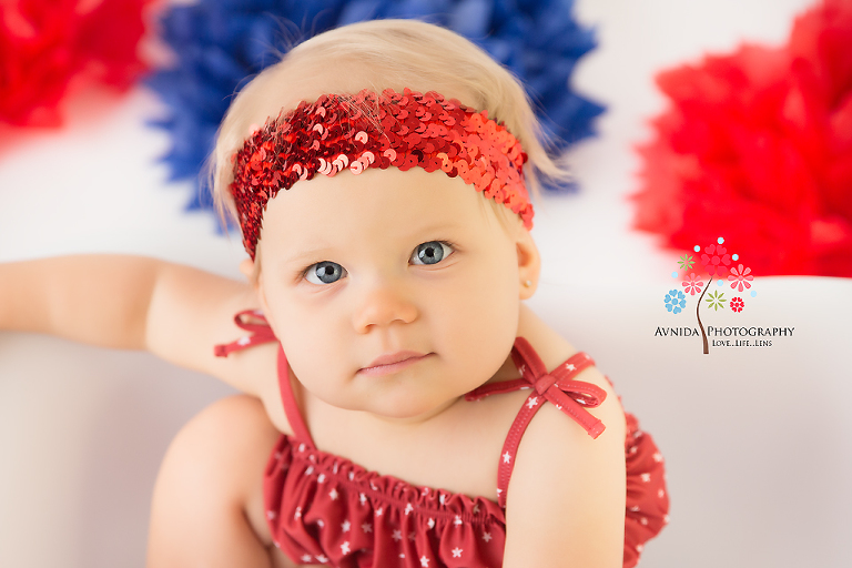 Cake Smash Photographer Rahway NJ - Ladies and gentlemen, before you decide to turn away from this blog post - just look at these beautiful eyes and the wonderful smile - Oh what a cutie pie you are Baby Grey
