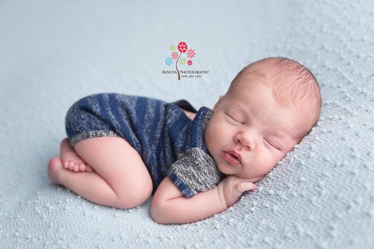 Newborn Photographer Dover NJ - Blue is one of my favorite colors, perfect to contrast with other shades of blue - not to mention that the resulting combination looks so peaceful