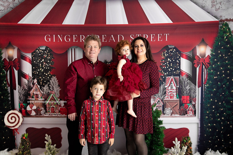 Gingerbread Street - Holiday Photos in New Jersey by Avnida Photography