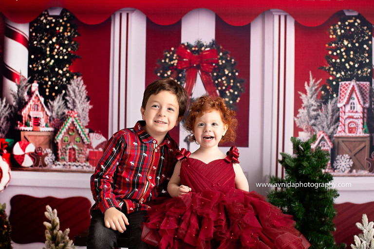 Gingerbread street - holiday photos - family photos NJ