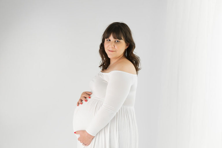 Maternity Photographer Bergen County NJ - Doesn't she just look gorgeous in white