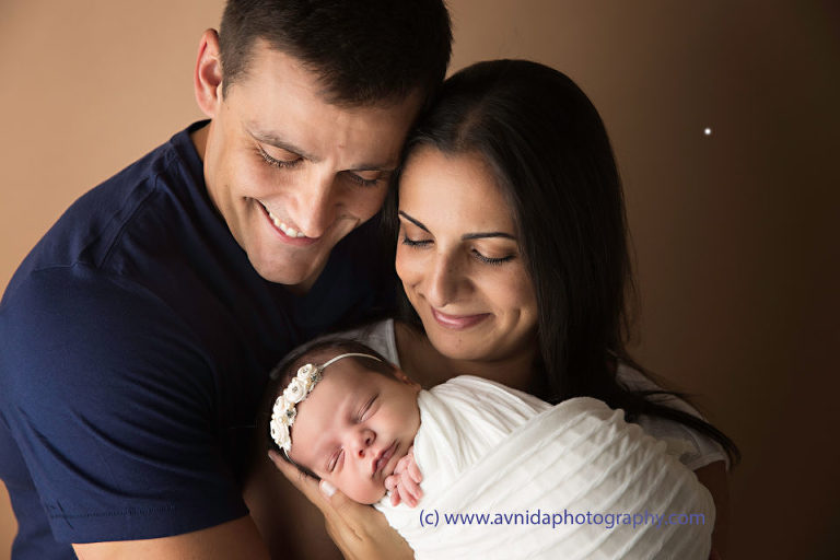 Newborn Photography Gladstone NJ - How many smiles can you spot in this photo? And how many of them are ear-to-ear?