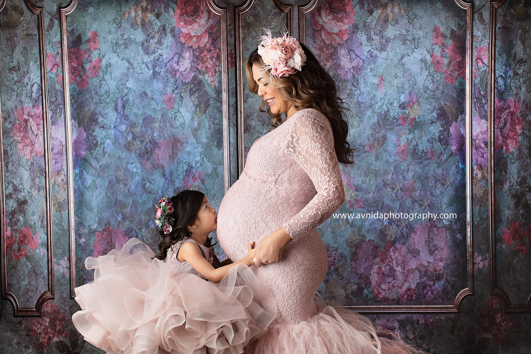 Maternity Photography Gowns - pink lace and a little girl in tutu