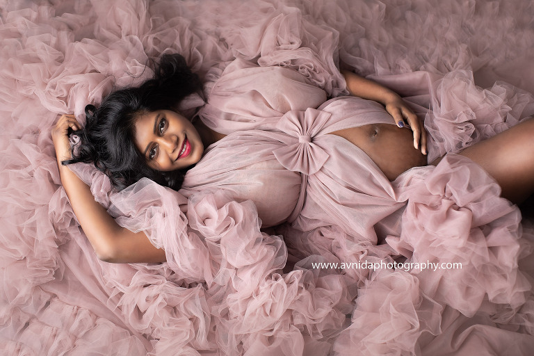 Maternity Photography Gowns - now, that's how a mom-to-be looks hot in a pink gown - by Avnida Photography