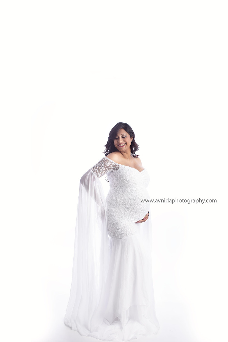 maternity photography gowns - white lace, smile, and style - by Avnida Photography - NJ's best maternity photographer