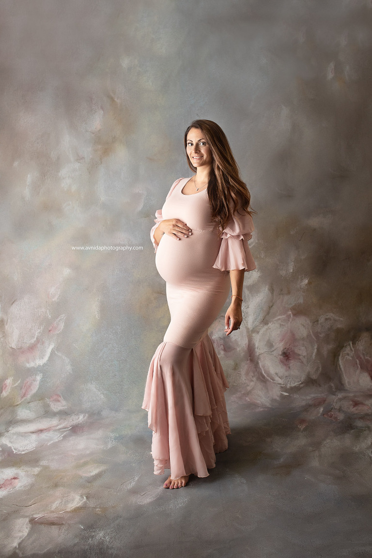 Maternity Photography Gowns - Pink gown and a classy gray, pink backdrop