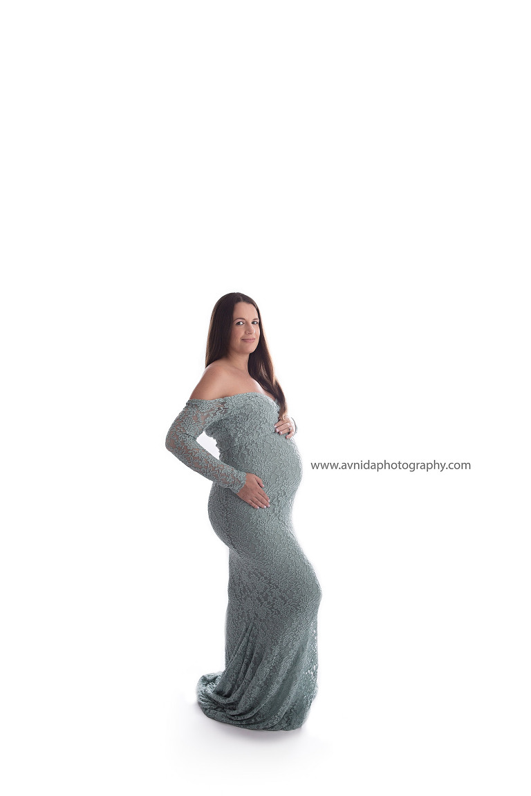 Maternity Photography Gowns - white and green, the combination that I love