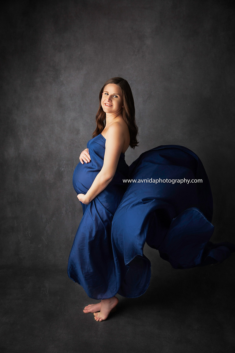 Maternity Photography Gowns - Beautiful in blue